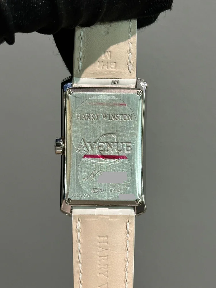 Harry Winston Avenue 331/UQW